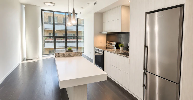 301-101 Charles Street E, Toronto, ON, M4Y 0A9 - 3