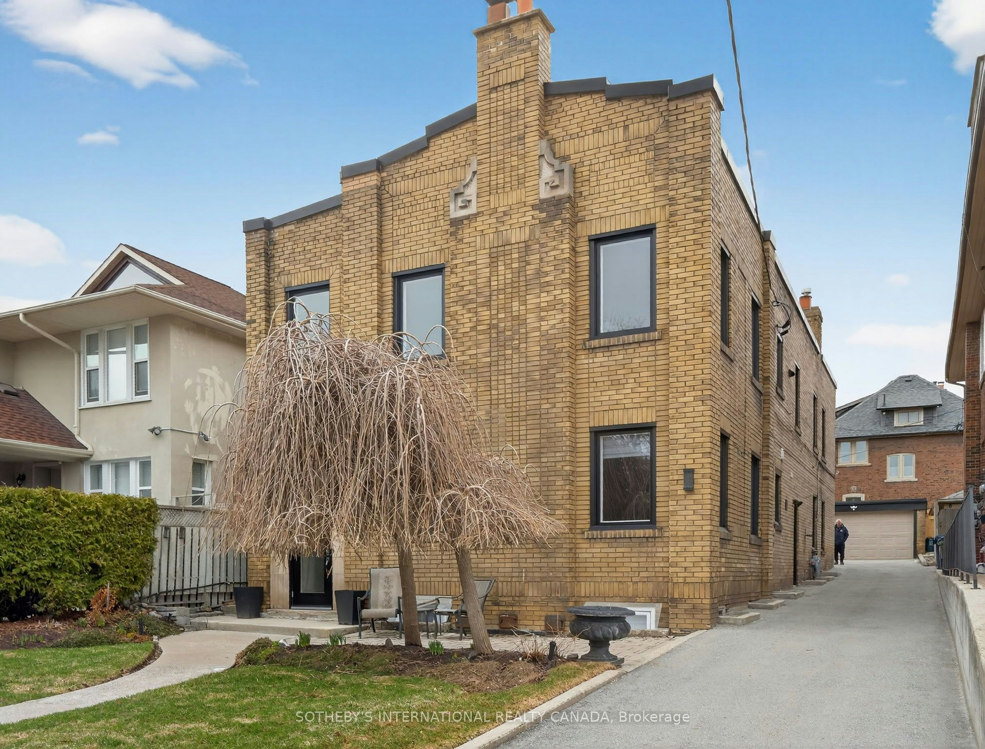 1B-24 College View Avenue, Toronto, ON, M5P 1J4 - 2