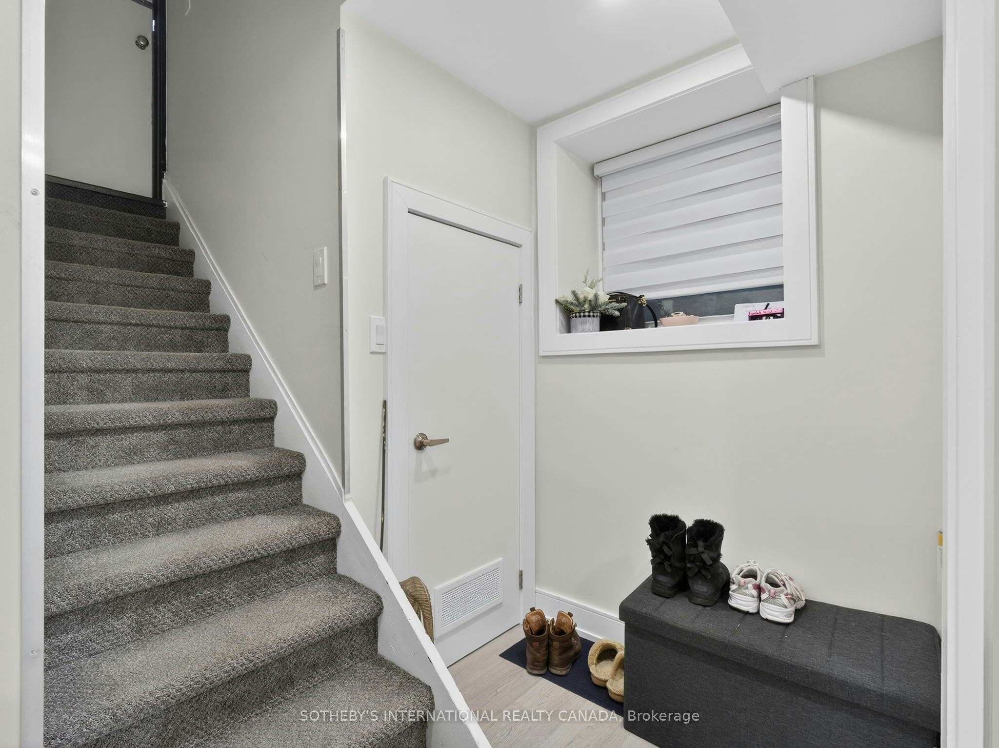 1B-24 College View Avenue, Toronto, ON, M5P 1J4 - 7