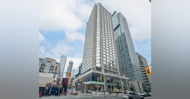 2917-155 Yorkville Avenue, Toronto, ON, M5R 0B4