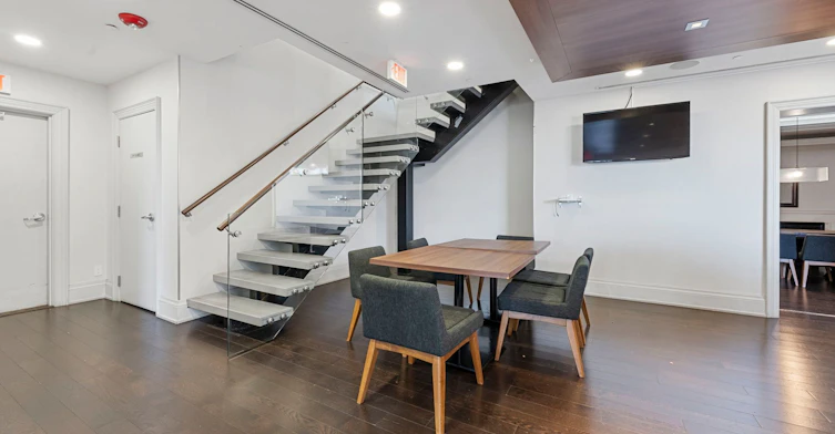 721-20 Bruyeres Mews, Toronto, ON, M5V 0G8 - 25