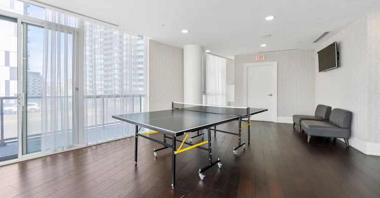 721-20 Bruyeres Mews, Toronto, ON, M5V 0G8 - 18