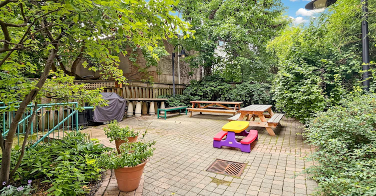 301-21 Nassau Street, Toronto, ON, M5T 3K6 - 17