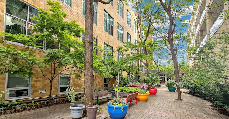 301-21 Nassau Street, Toronto, ON, M5T 3K6 - 16