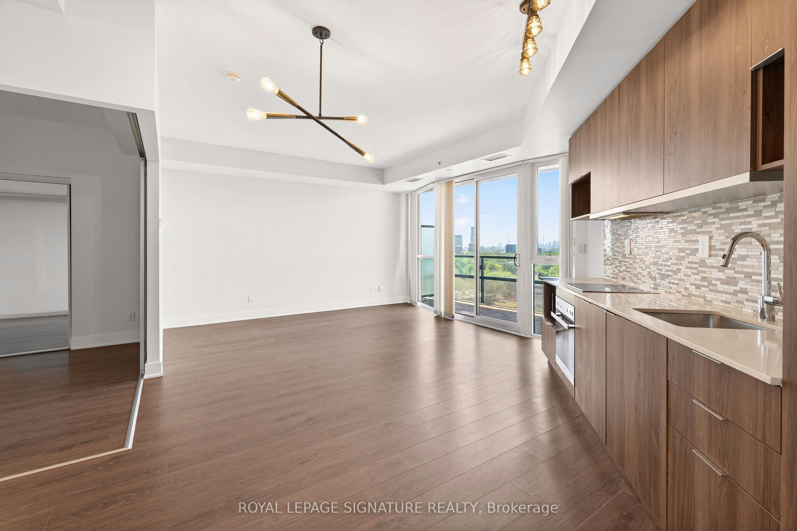 920-99 The Donway N/A W, Toronto, ON, M3C 0N8 - 4