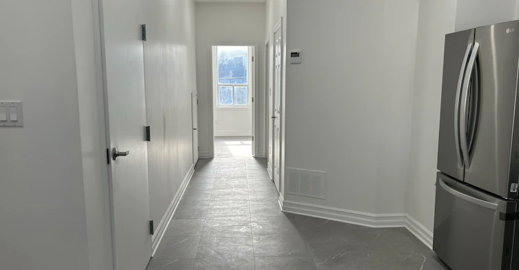 2nd fl-792 College Street, Toronto, ON, M6G 1C5 - 6