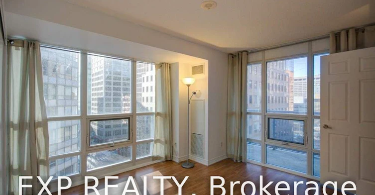809-761 Bay Street, Toronto, ON, M5G 2R2