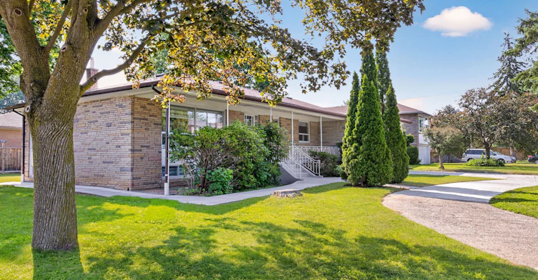 201 Goddard Street, Toronto, ON, M3H 5E7 - 2