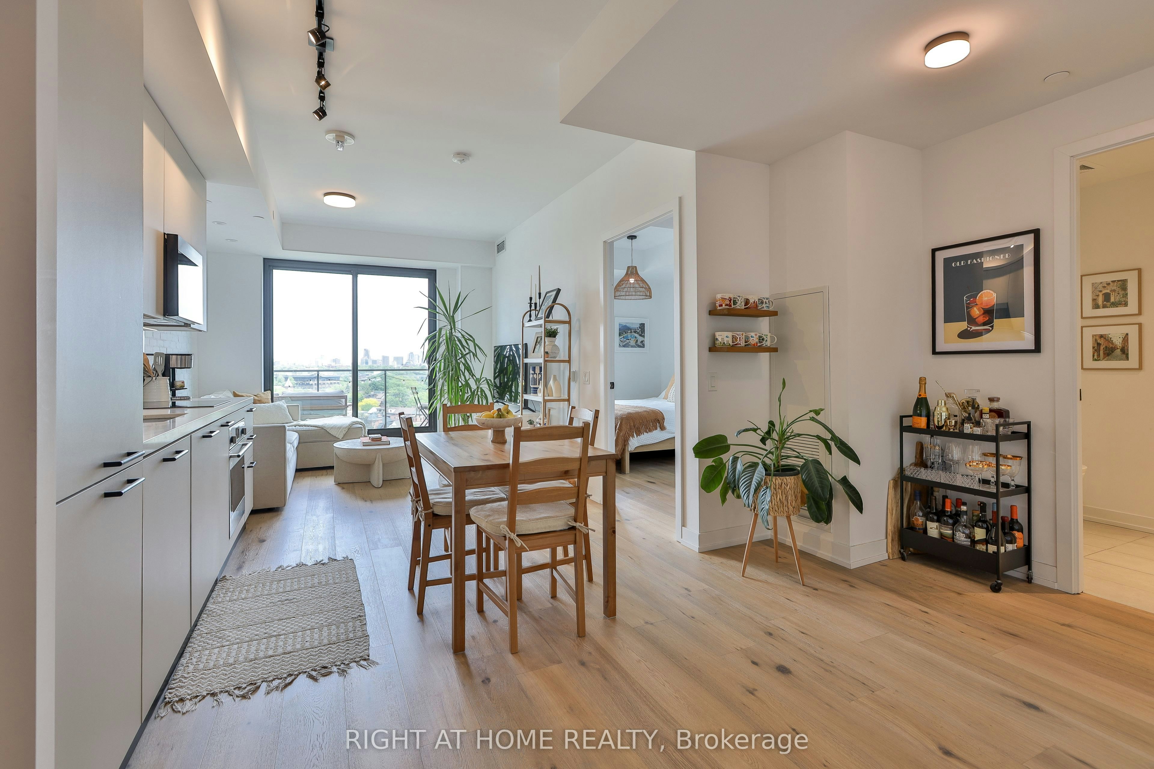 1007-200 Sudbury Street, Toronto, ON, M6J 0H1 - 10