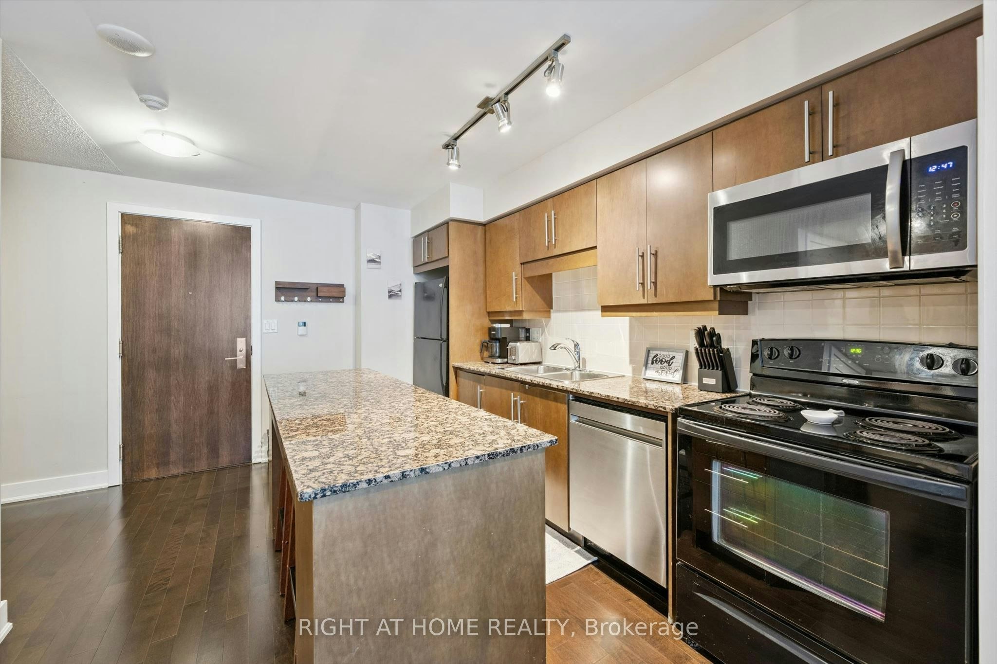 1508-20 Blue Jays Way, Toronto, ON, M5V 3W6 - 8