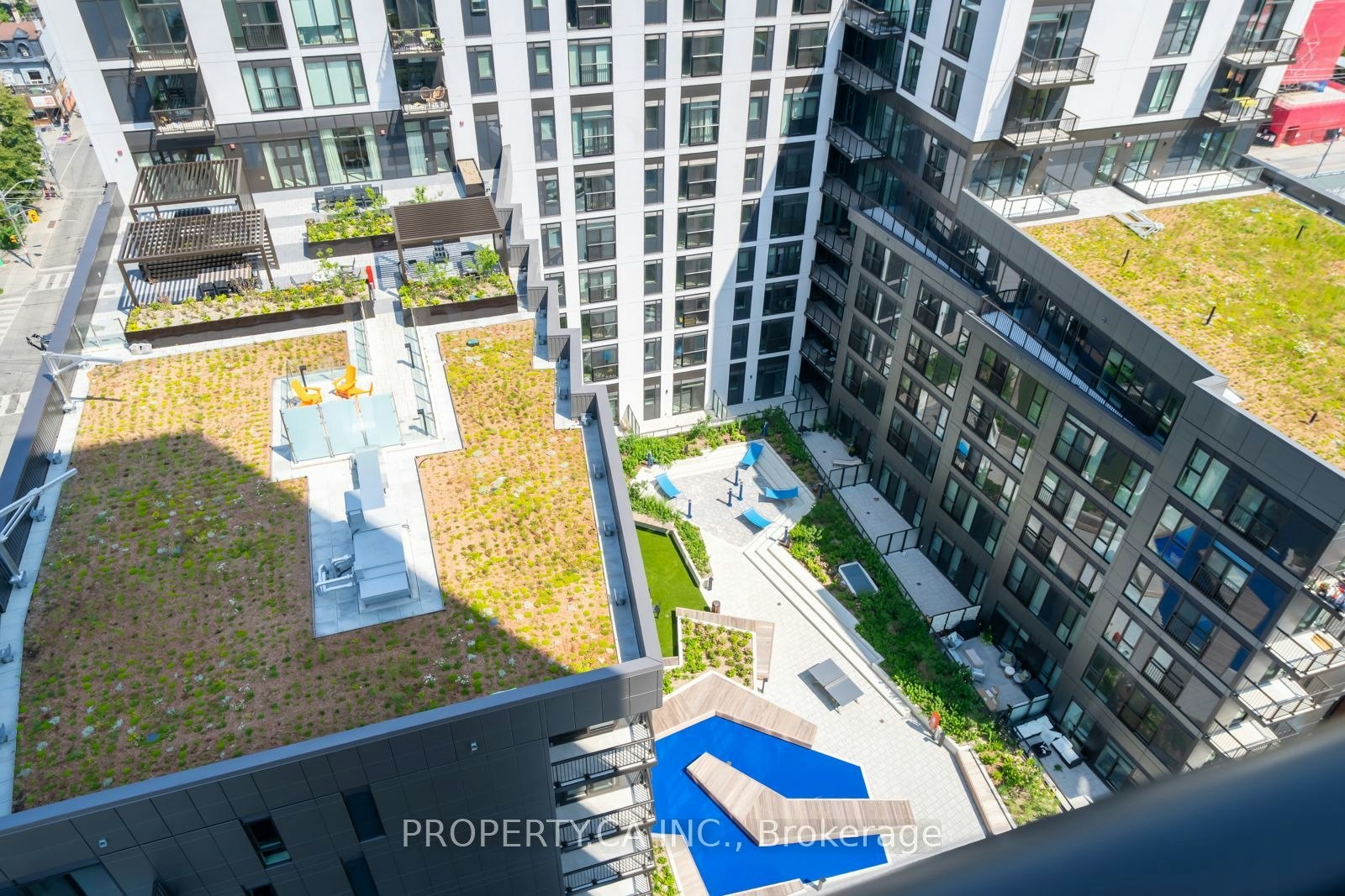 1409-10 Oak Street, Toronto, ON, M5A 0Z1 - 18