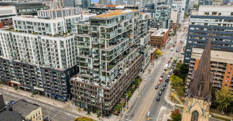 1413-111 Bathurst Street, Toronto, ON, M5V 0M9 - 22
