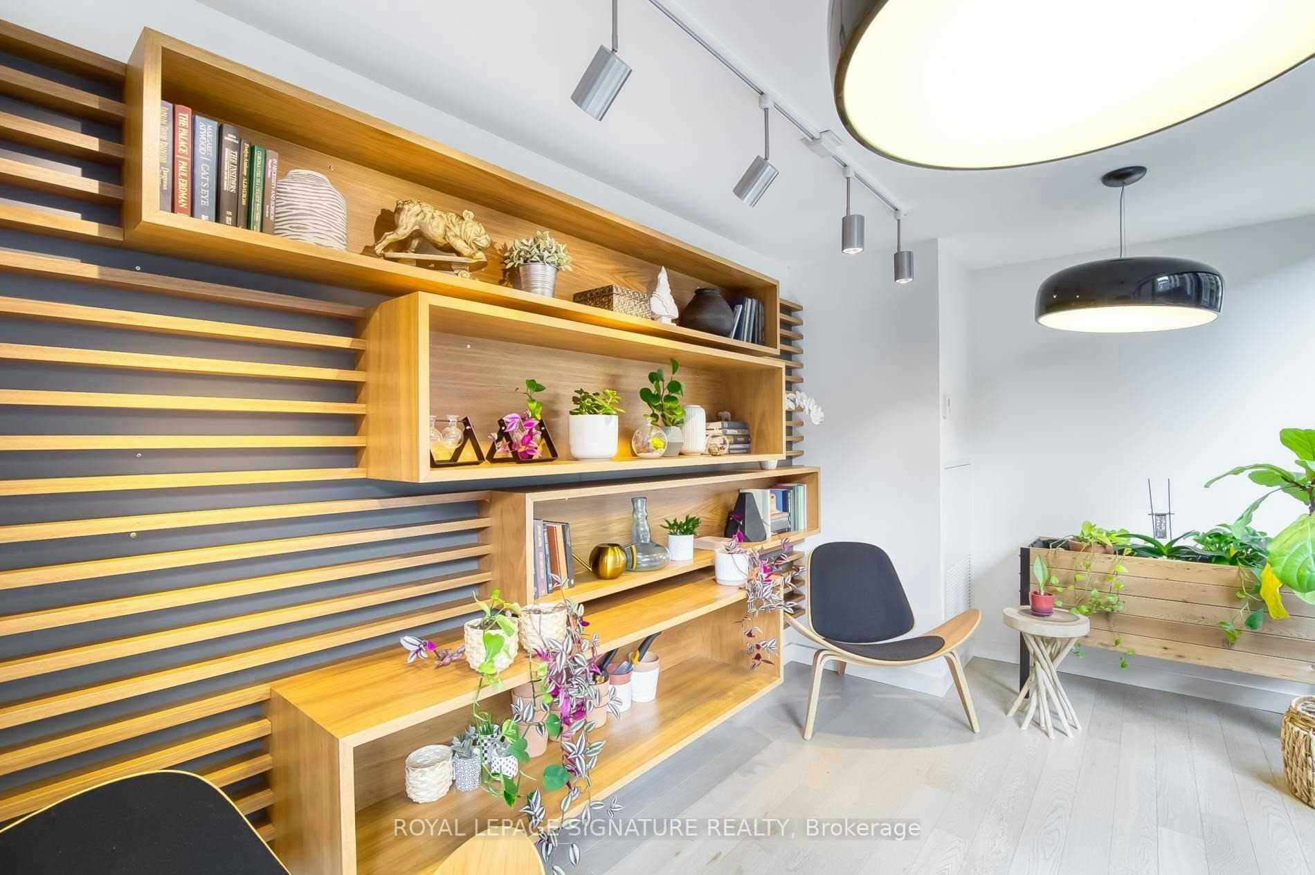 1413-111 Bathurst Street, Toronto, ON, M5V 0M9 - 13