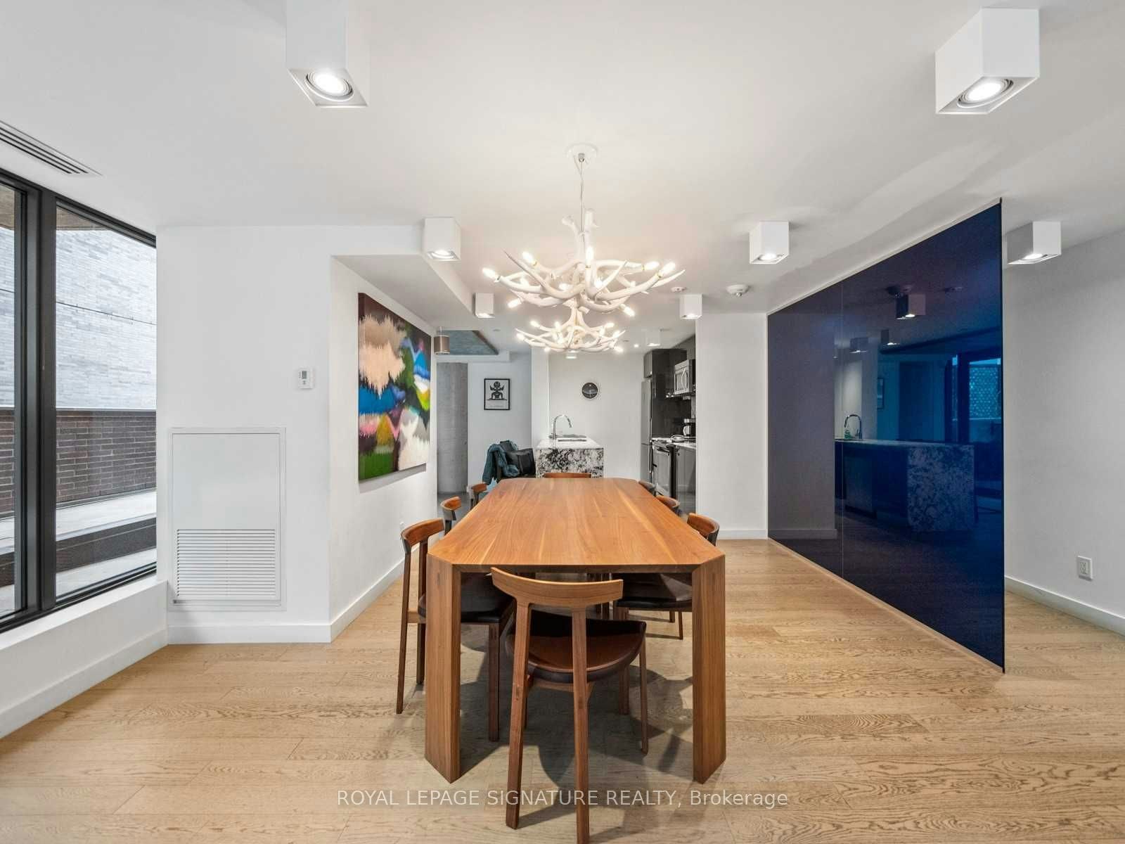 1413-111 Bathurst Street, Toronto, ON, M5V 0M9 - 15