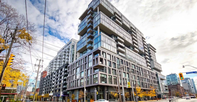 1413-111 Bathurst Street, Toronto, ON, M5V 0M9 - 21