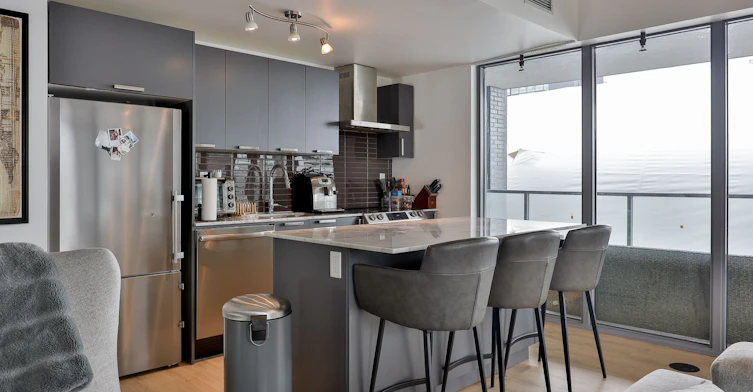 522-95 Bathurst Street, Toronto, ON, M5V 0H7 - 17