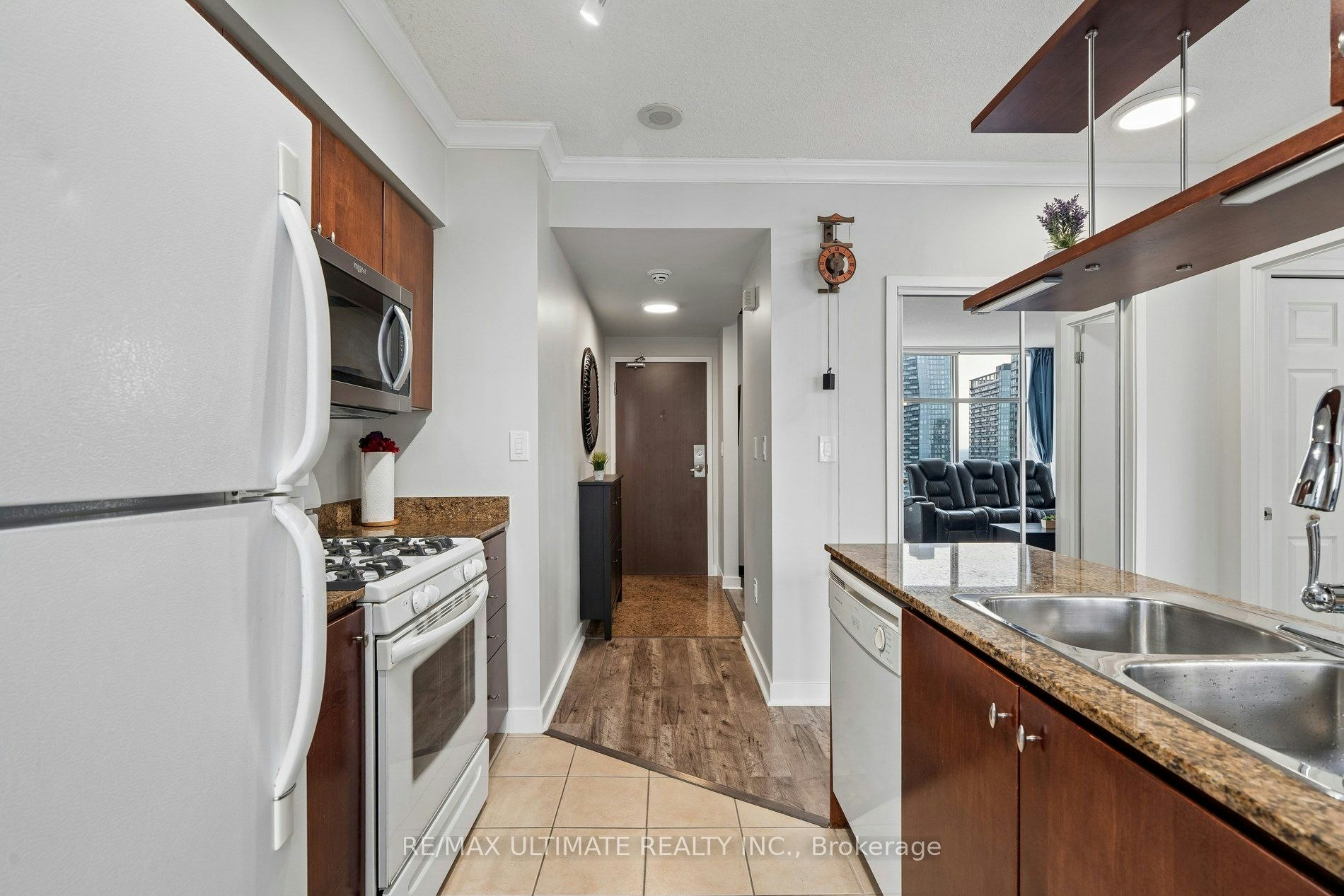 4003-35 Mariner Terrace, Toronto, ON, M5V 3V9 - 12