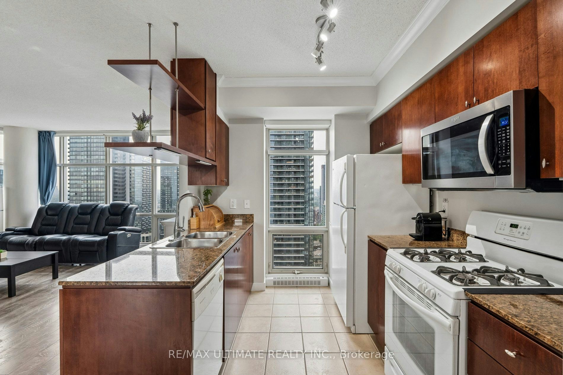 4003-35 Mariner Terrace, Toronto, ON, M5V 3V9 - 13