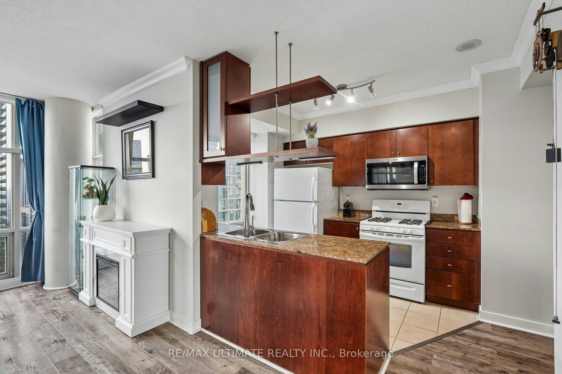 4003-35 Mariner Terrace, Toronto, ON, M5V 3V9 - 14