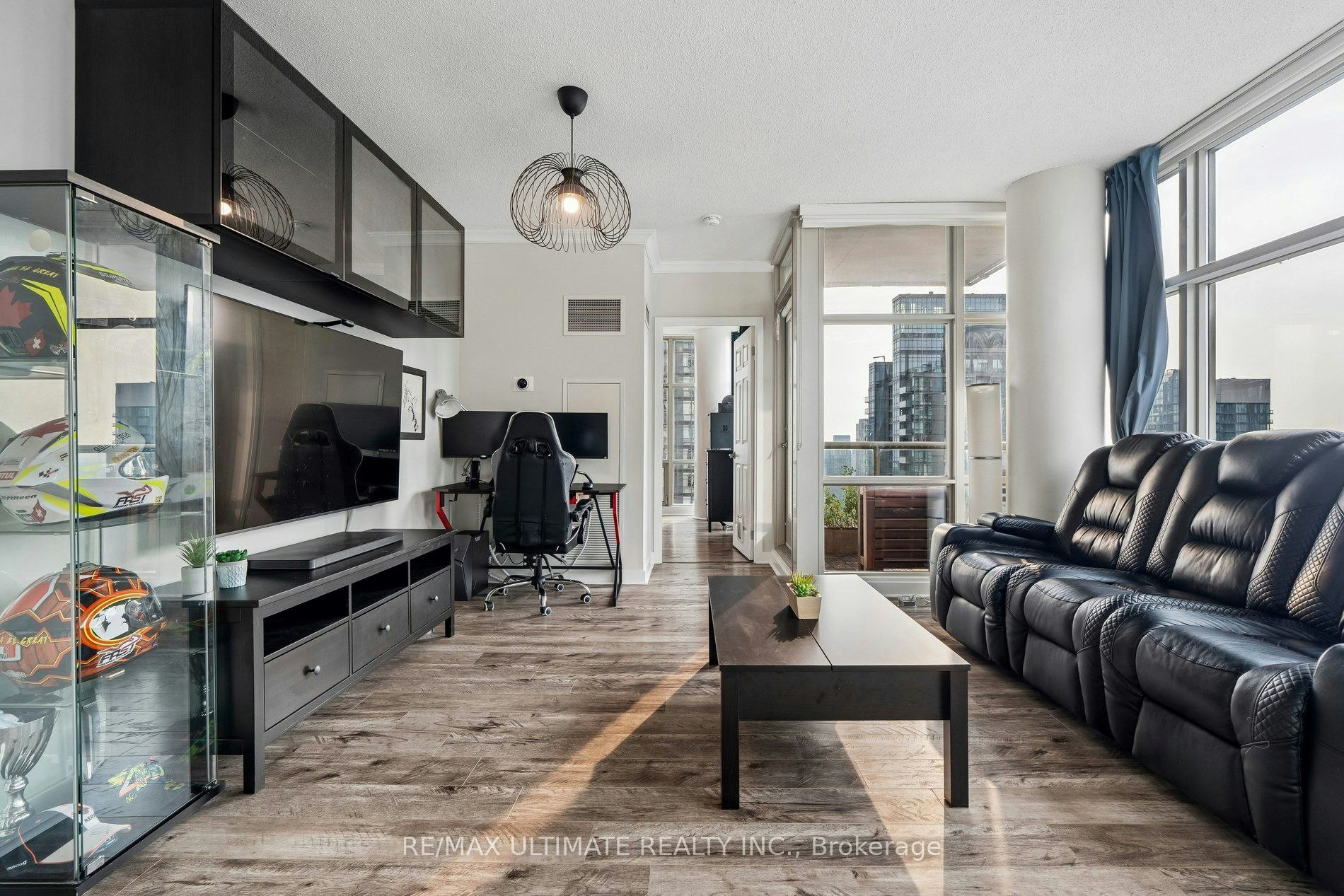 4003-35 Mariner Terrace, Toronto, ON, M5V 3V9 - 8
