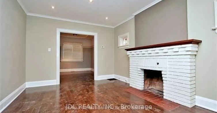23 Bowood Avenue, Toronto, ON, M4N 1Y3 - 4