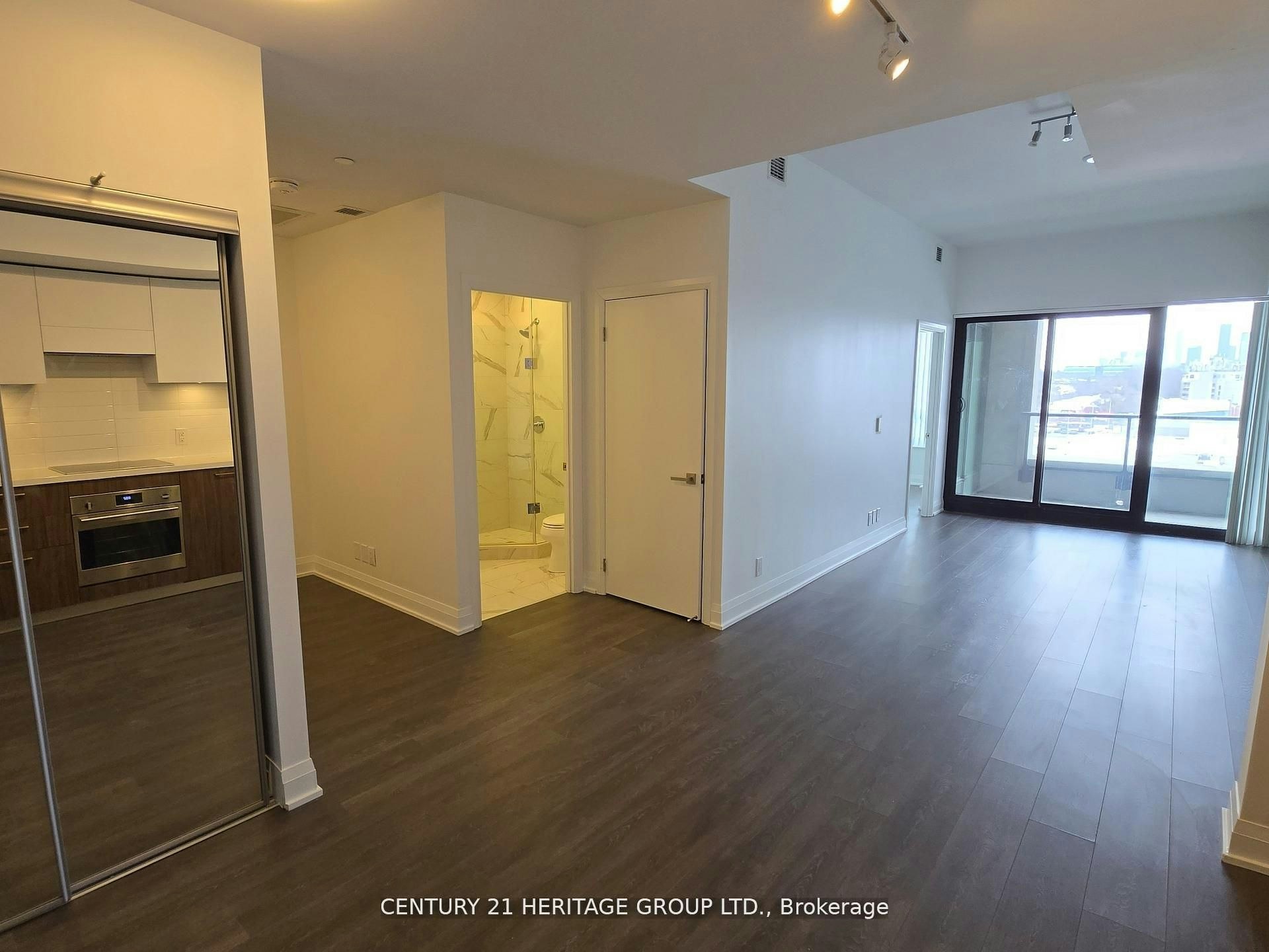 619-33 Frederick Todd Way, Toronto, ON, M4G 0C9 - 10