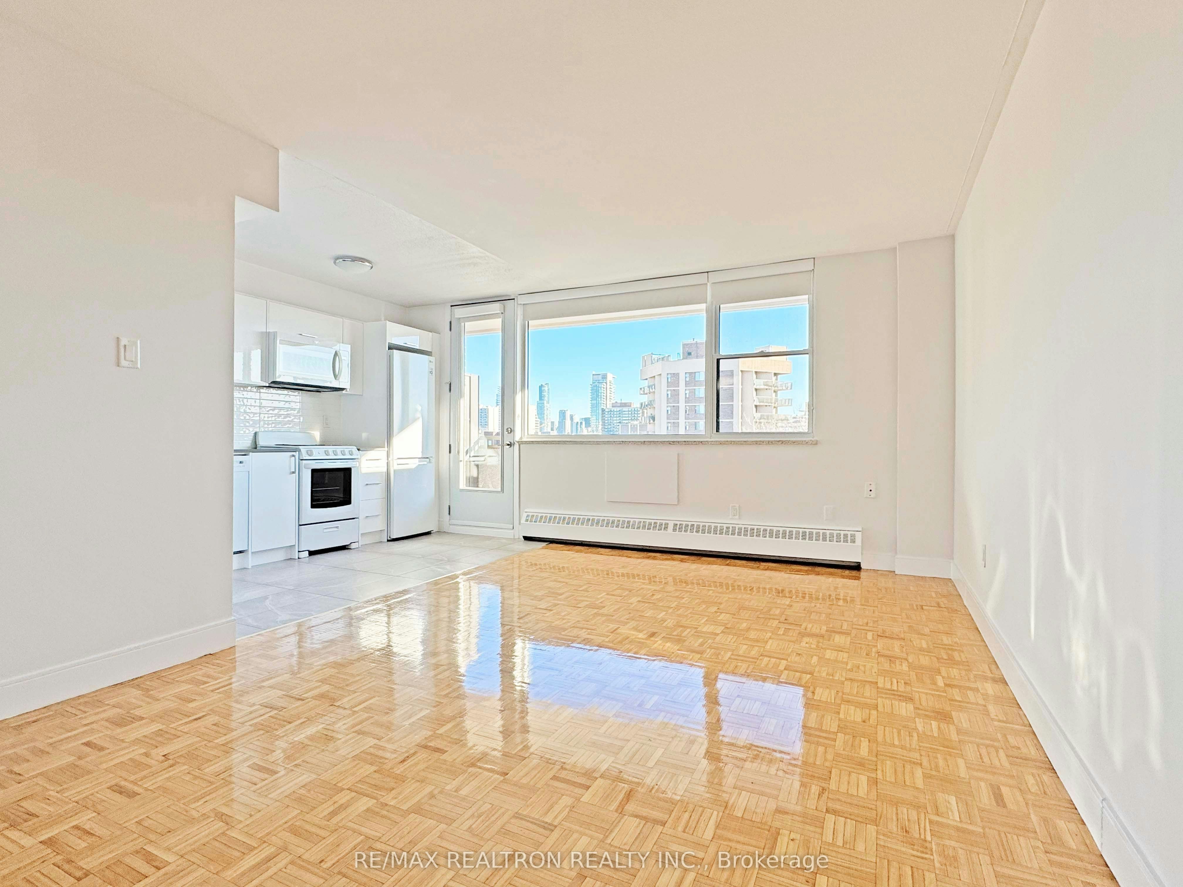 702-276 St George Street, Toronto, ON, M5R 2P6 - 3