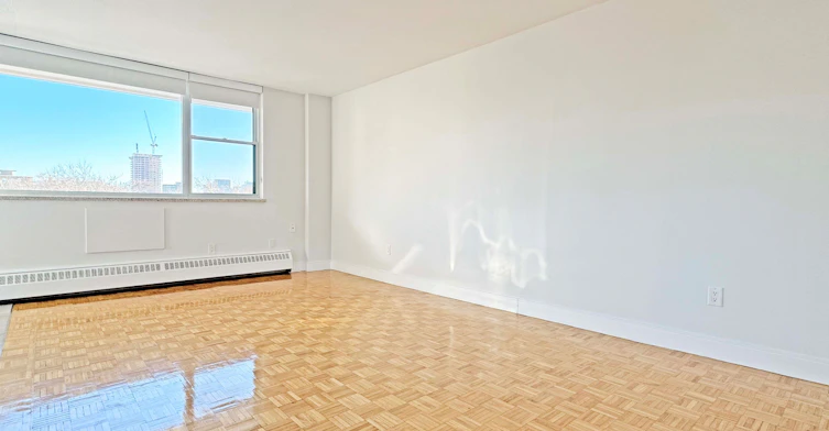 702-276 St George Street, Toronto, ON, M5R 2P6 - 4
