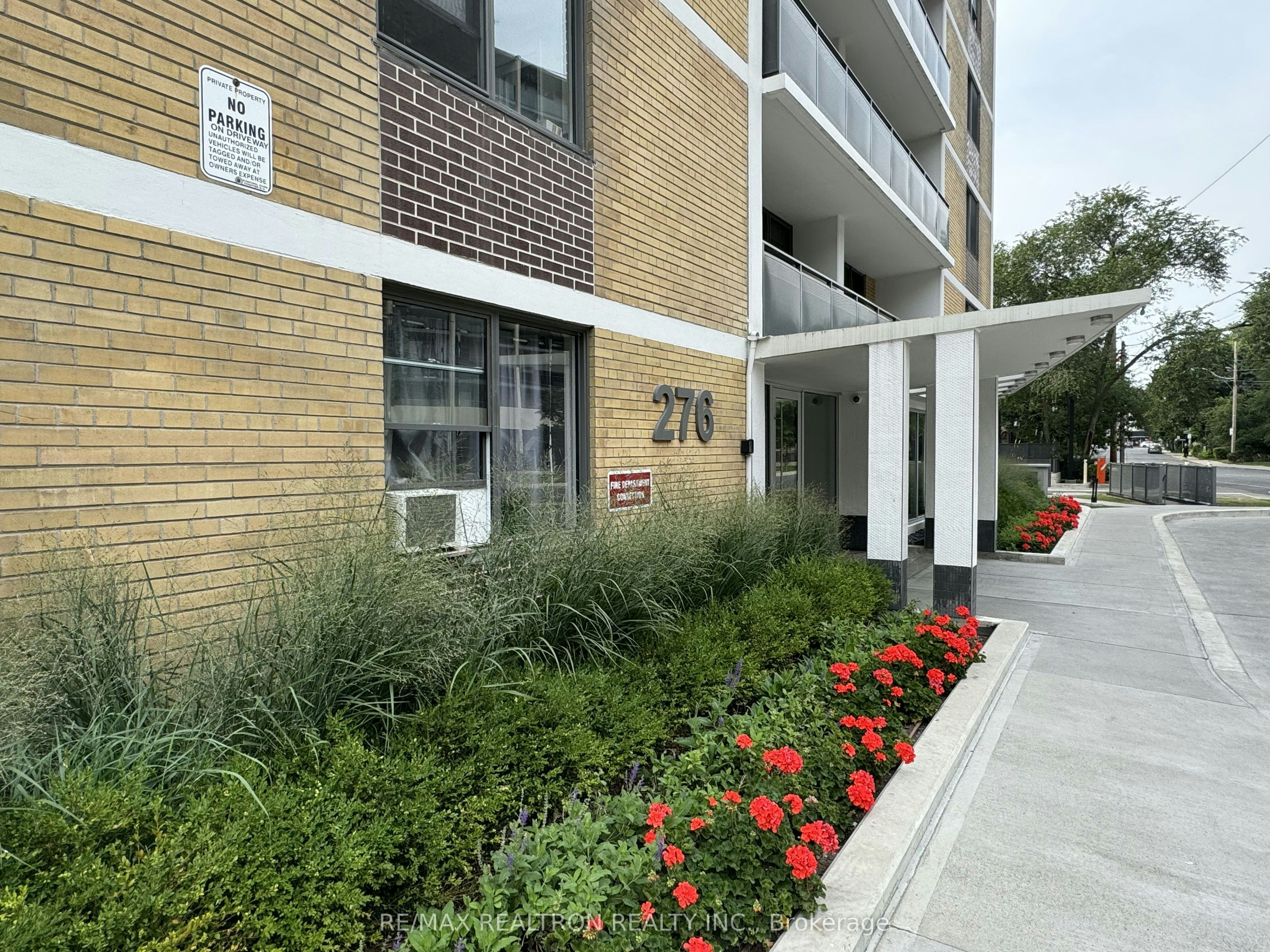 702-276 St George Street, Toronto, ON, M5R 2P6 - 10