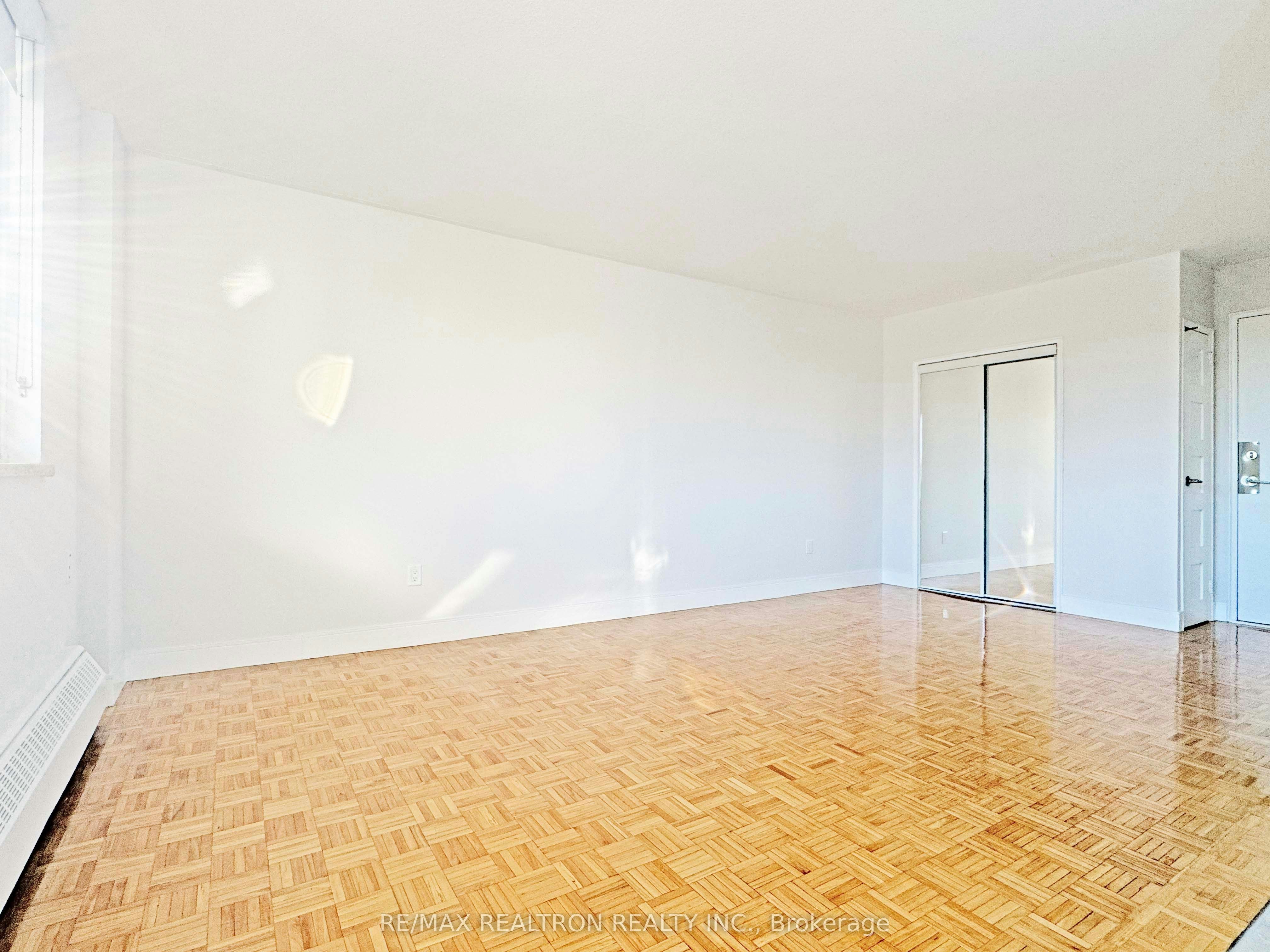 702-276 St George Street, Toronto, ON, M5R 2P6 - 6