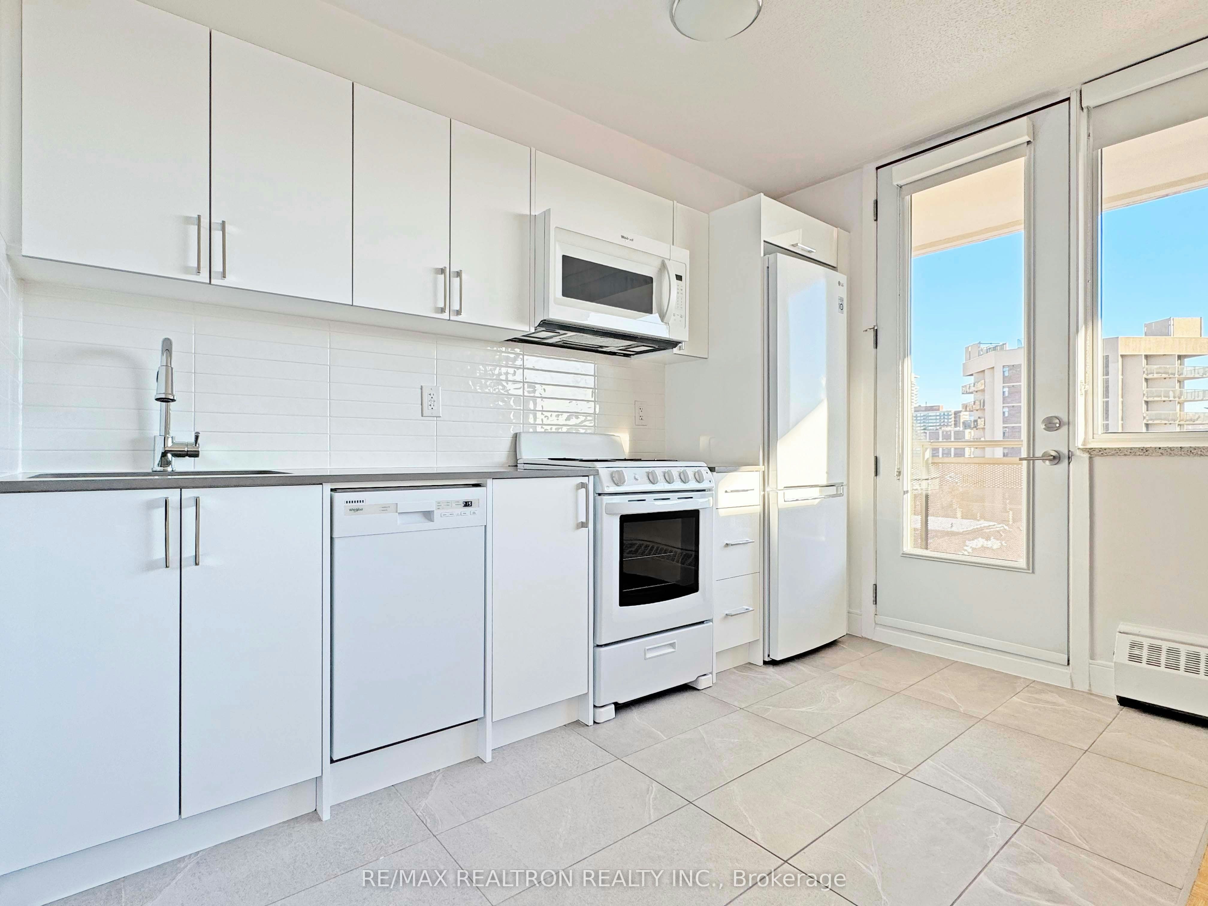 702-276 St George Street, Toronto, ON, M5R 2P6 - 7