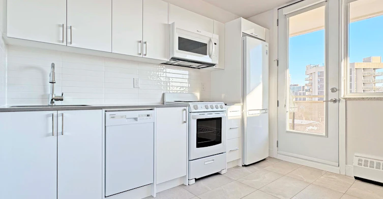 702-276 St George Street, Toronto, ON, M5R 2P6 - 7