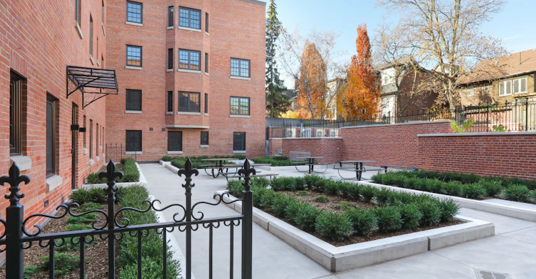 105-2 Clarendon Avenue, Toronto, ON, M4V 1H9 - 19