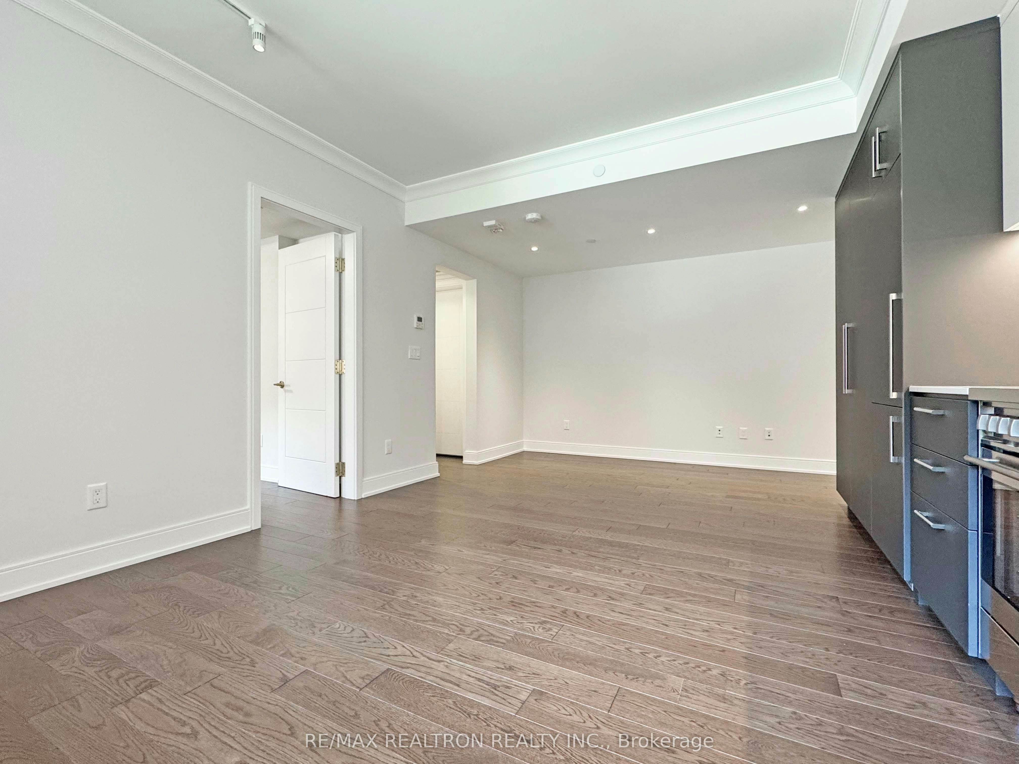 108-2 Clarendon Avenue, Toronto, ON, M4V 1H9 - 4