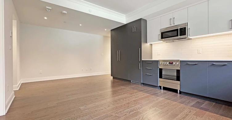 108-2 Clarendon Avenue, Toronto, ON, M4V 1H9 - 3