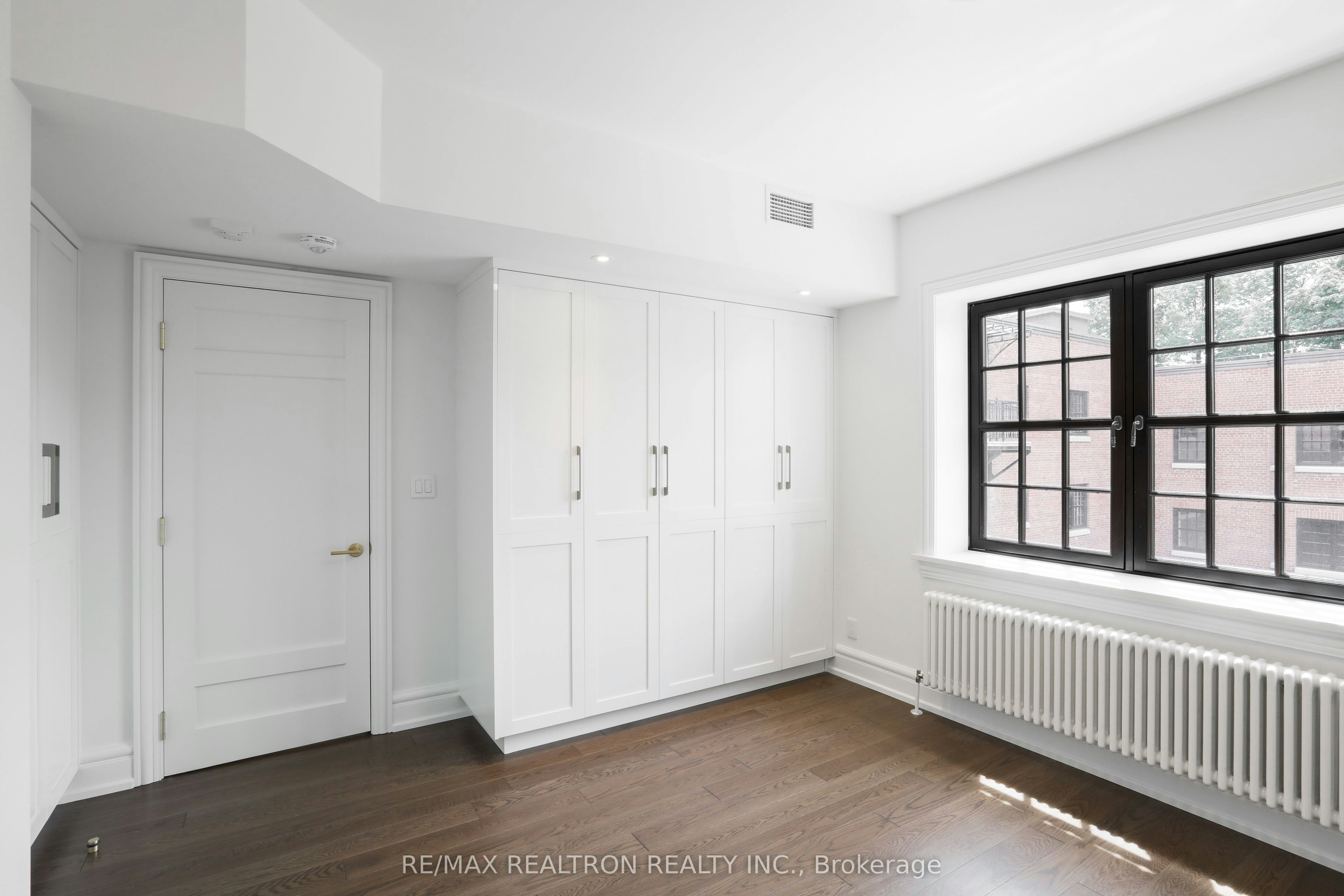 206-2 Clarendon Avenue, Toronto, ON, M4V 1H9 - 9