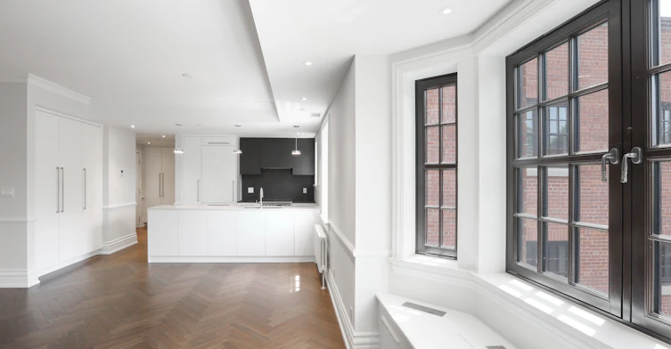 206-2 Clarendon Avenue, Toronto, ON, M4V 1H9 - 6