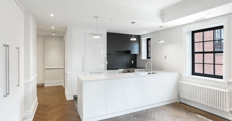 206-2 Clarendon Avenue, Toronto, ON, M4V 1H9 - 4