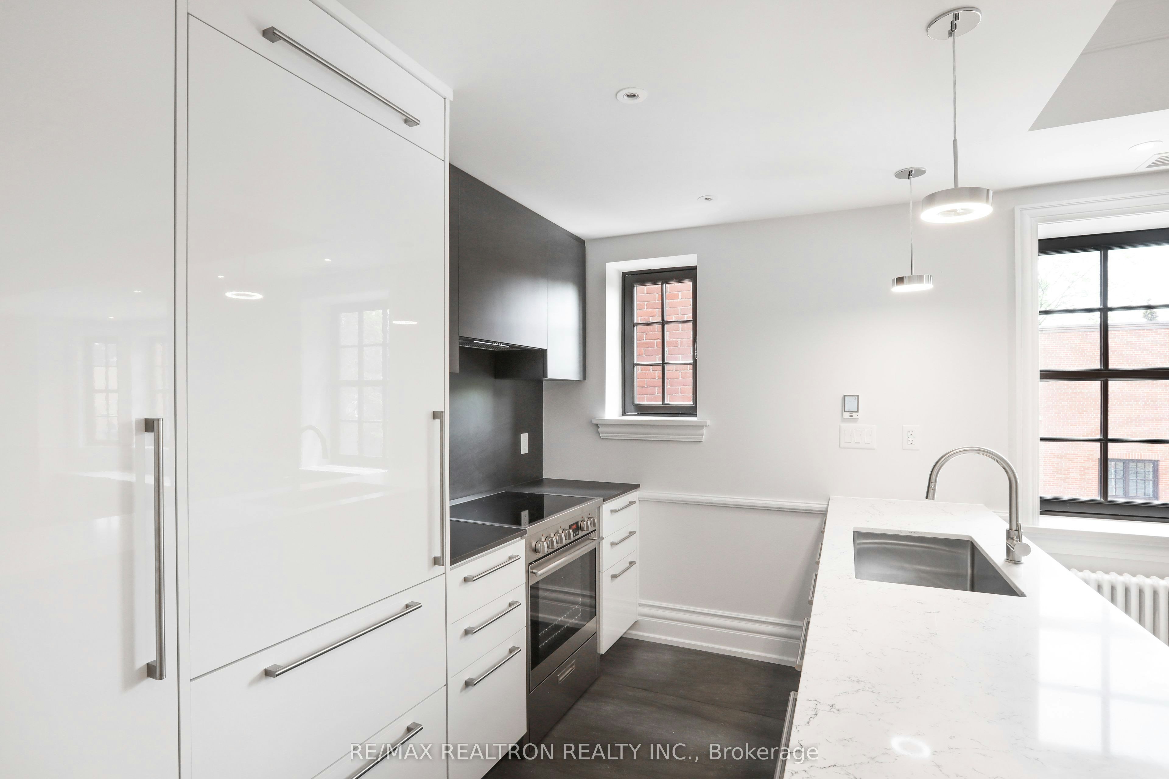 206-2 Clarendon Avenue, Toronto, ON, M4V 1H9 - 7