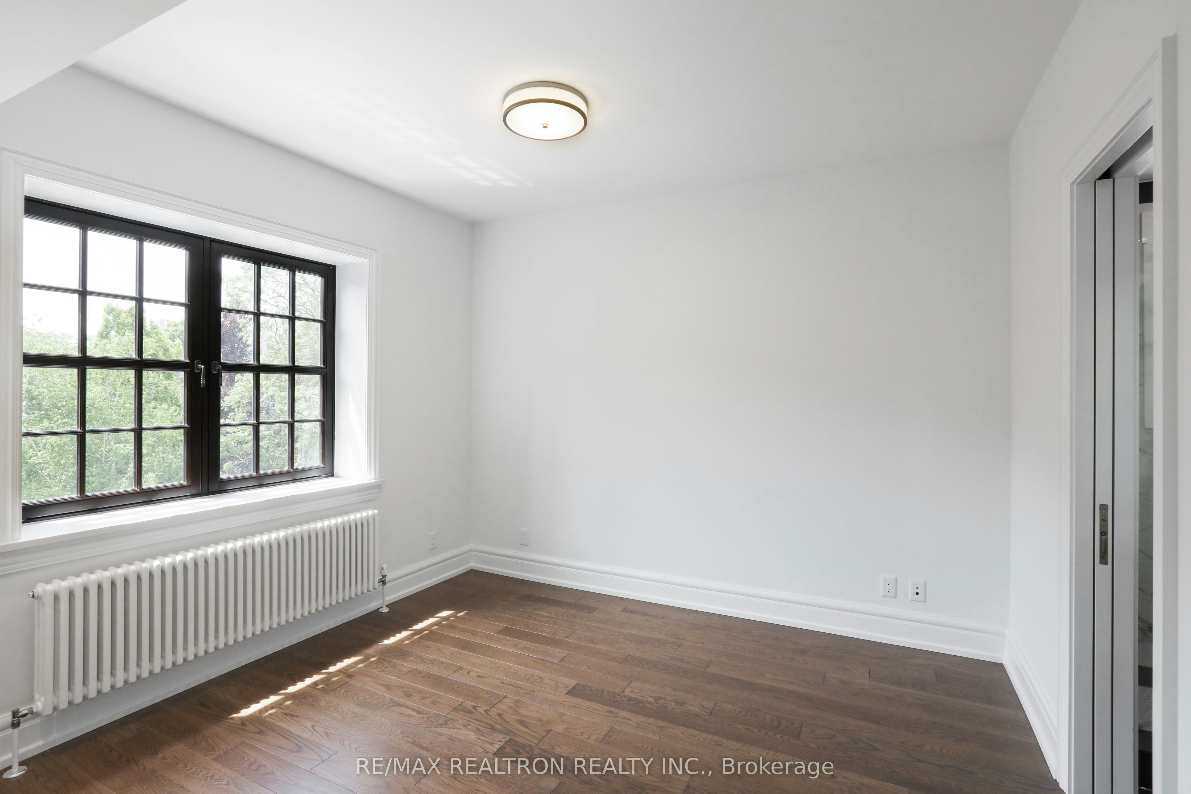 206-2 Clarendon Avenue, Toronto, ON, M4V 1H9 - 10