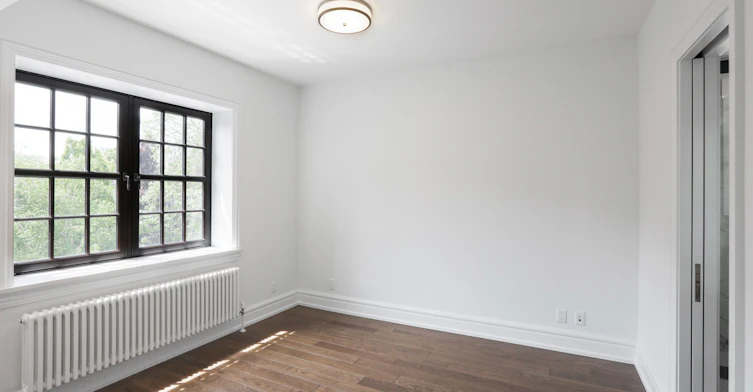 206-2 Clarendon Avenue, Toronto, ON, M4V 1H9 - 10
