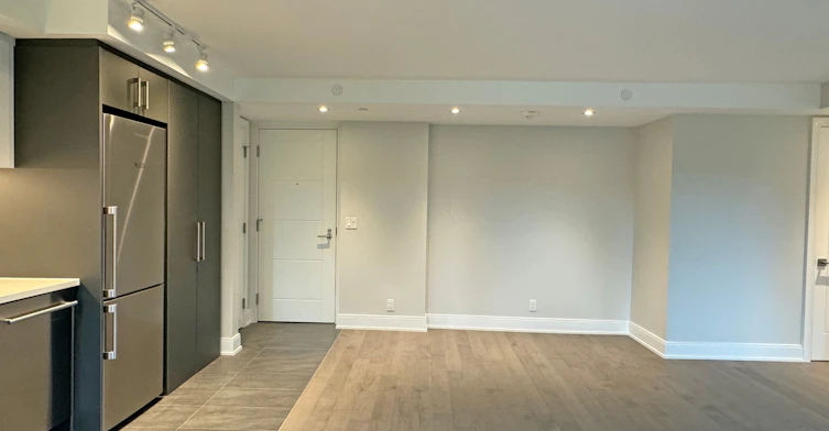 105-11 Walmer Road, Toronto, ON, M5R 2W9 - 3