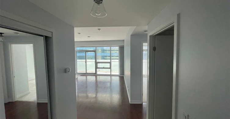 601-14 York Street, Toronto, ON, M5J 1R2 - 3