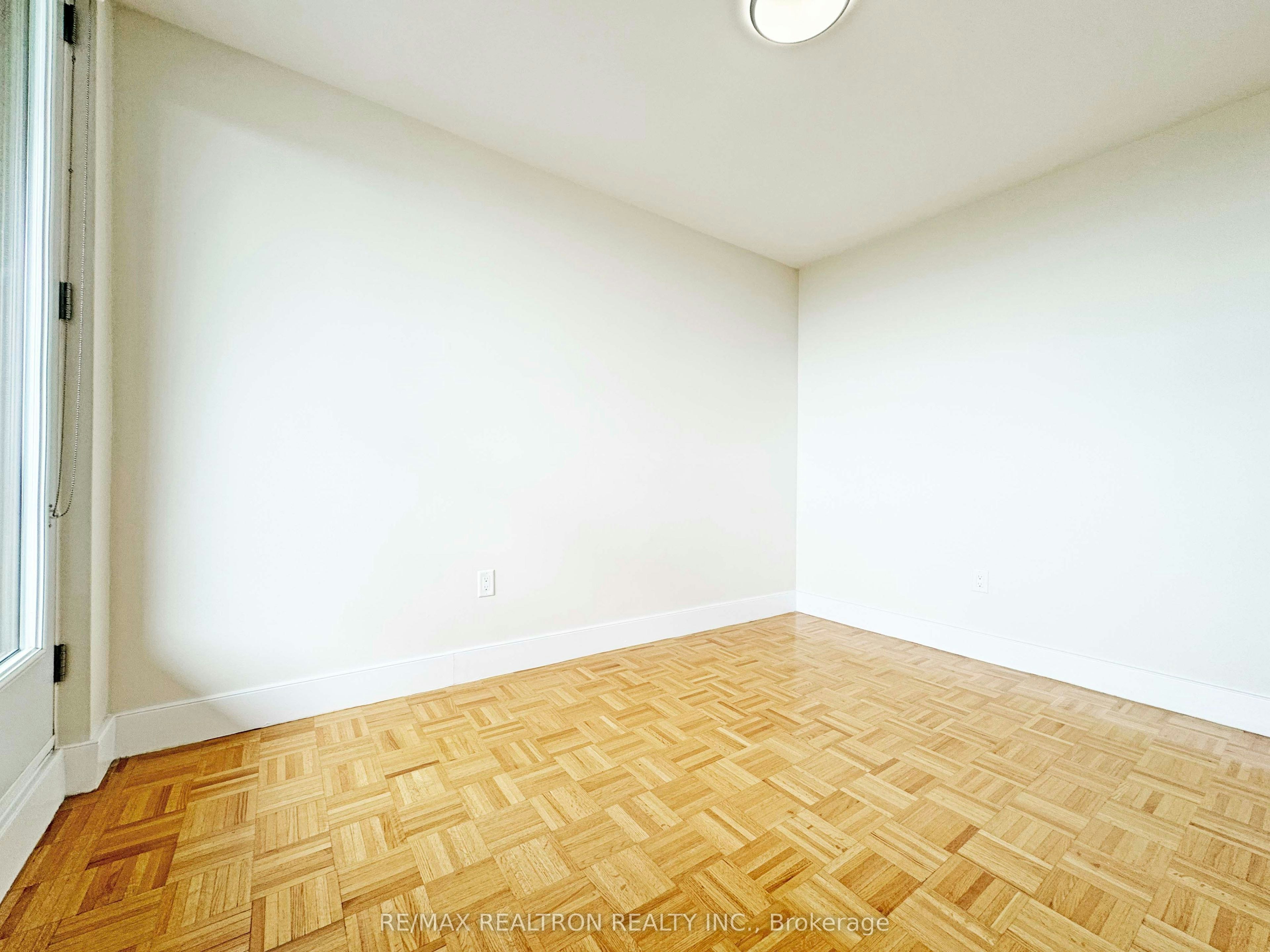 1415-666 Spadina Avenue, Toronto, ON, M5S 2H8 - 8