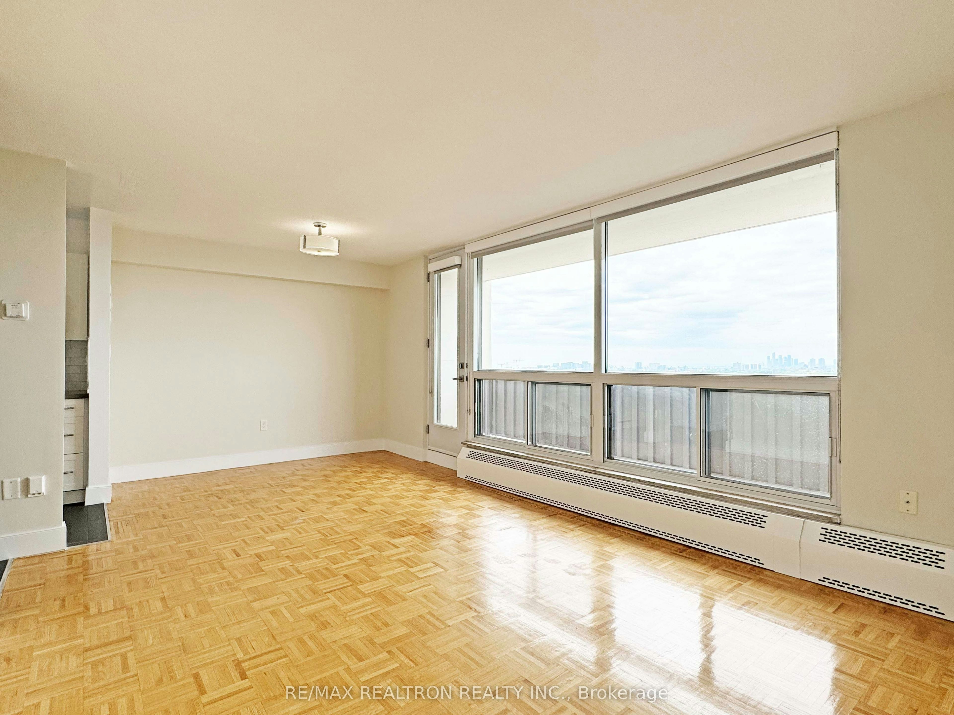 1415-666 Spadina Avenue, Toronto, ON, M5S 2H8 - 3