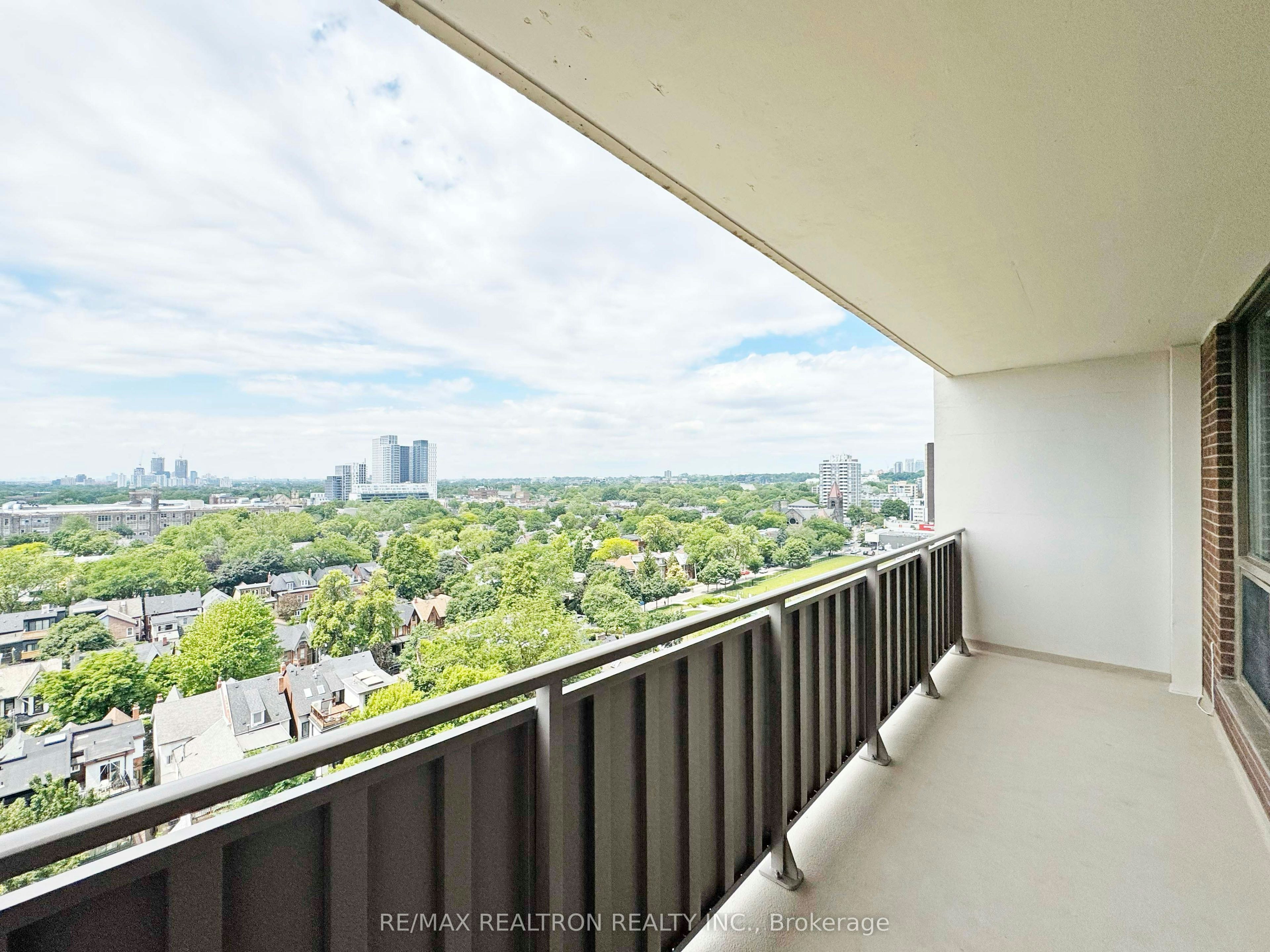 1415-666 Spadina Avenue, Toronto, ON, M5S 2H8 - 12