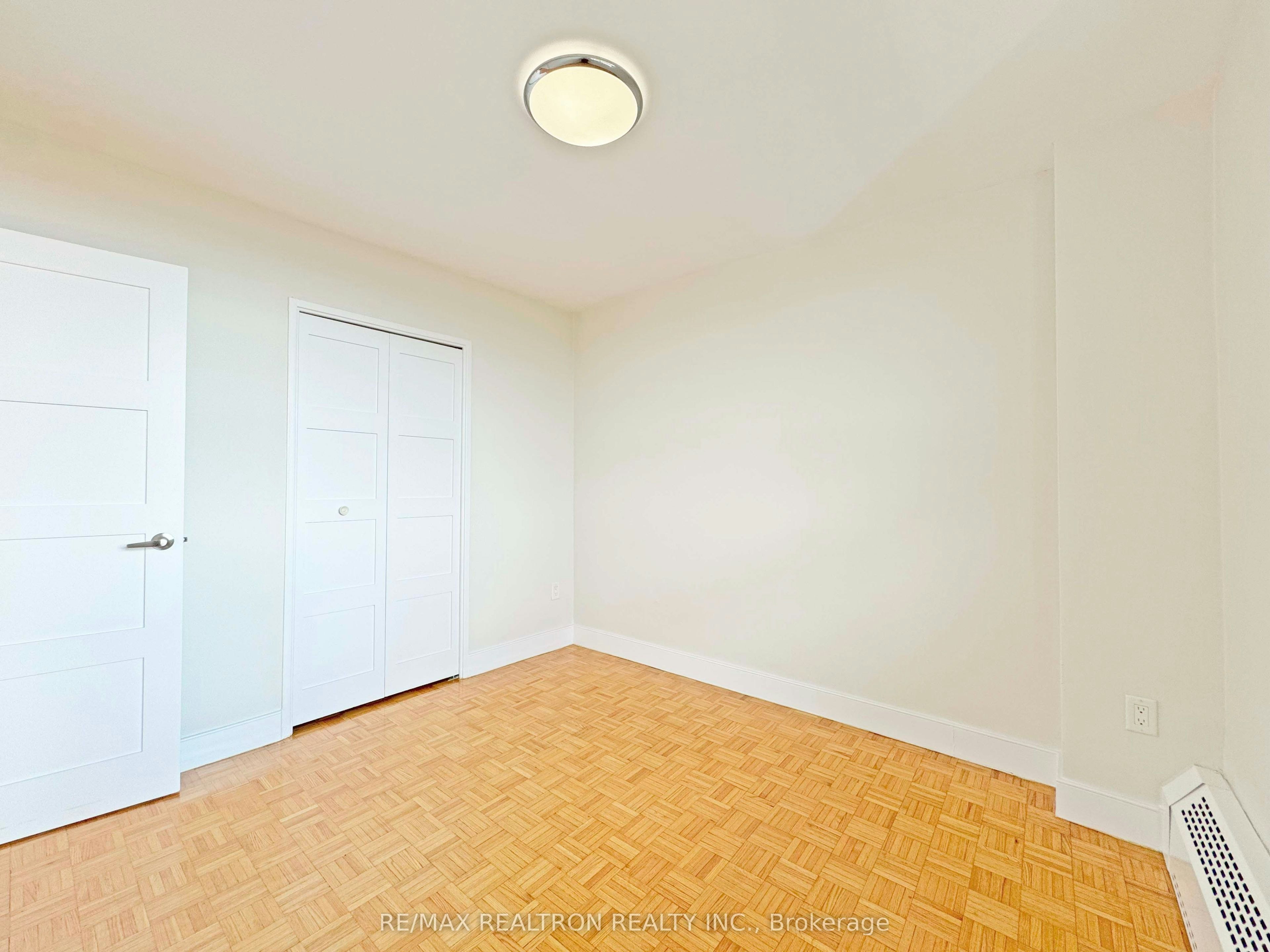 1001-666 Spadina Avenue, Toronto, ON, M5S 2H8 - 9