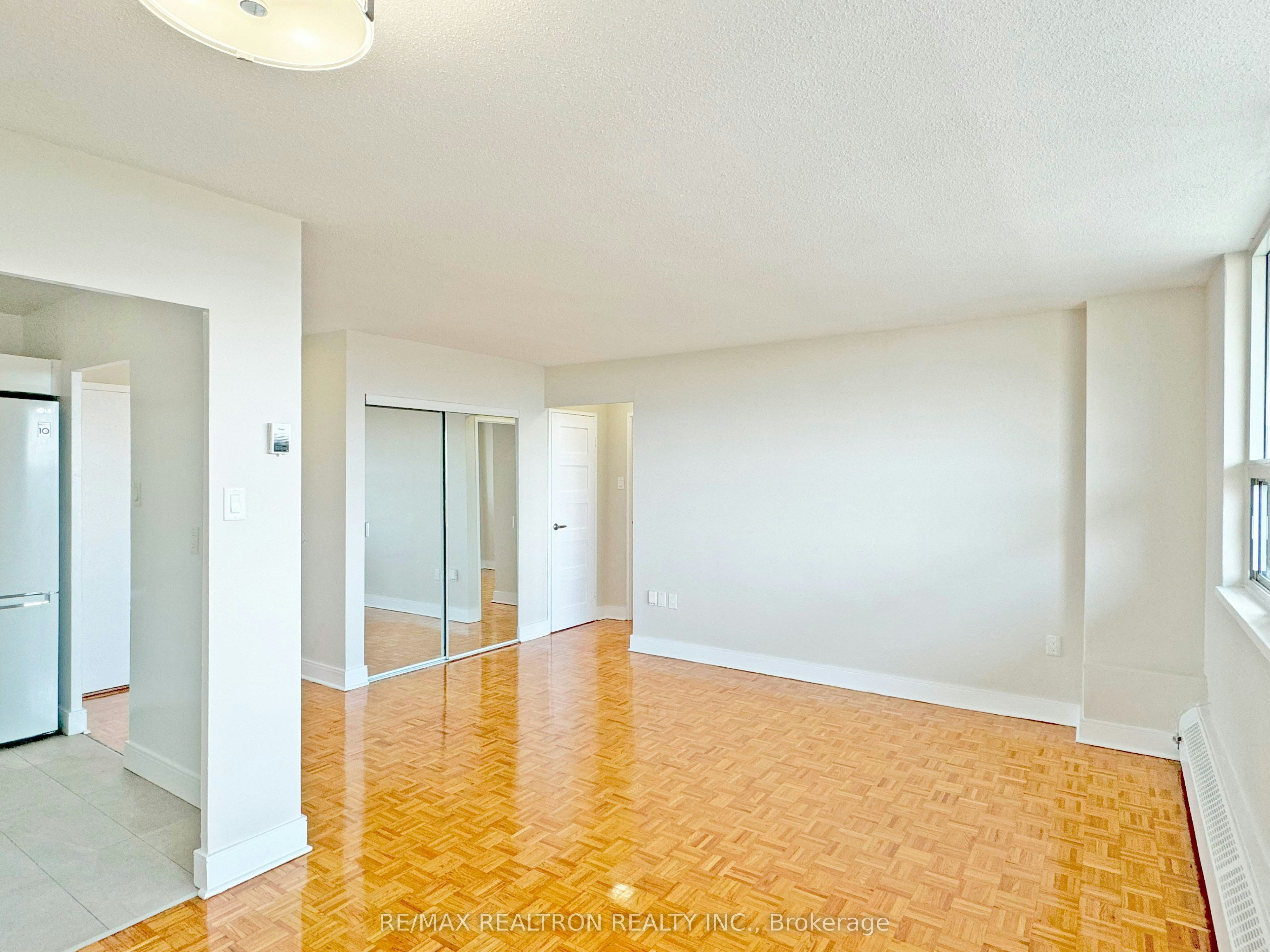 409-1500 Bathurst Street, Toronto, ON, M5P 3L3 - 3