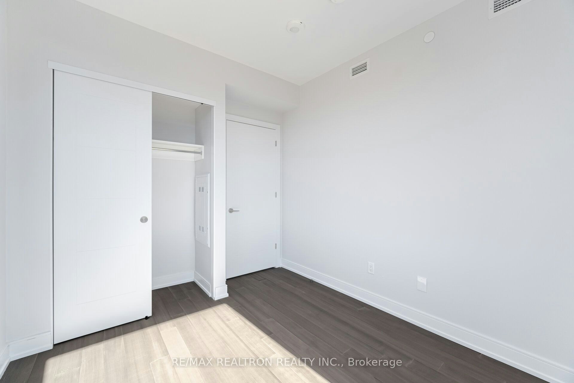 203-664 Spadina Avenue, Toronto, ON, M5S 2H7 - 10