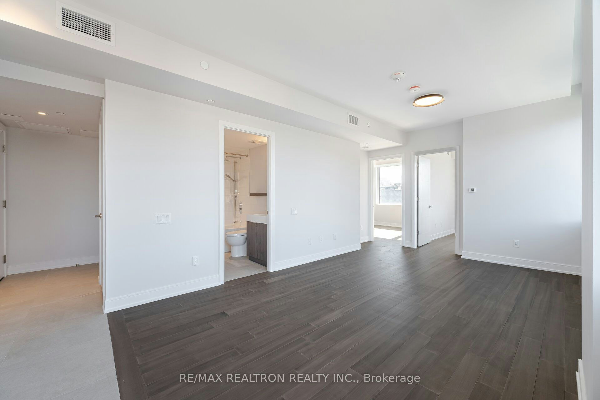 203-664 Spadina Avenue, Toronto, ON, M5S 2H7 - 6